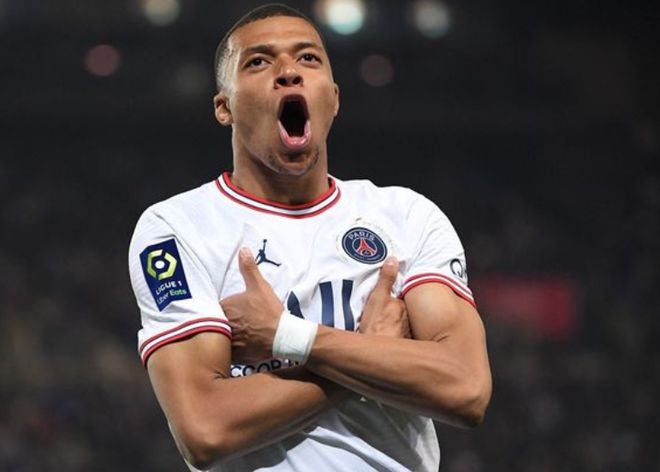 足球意甲豪门迎来10连胜，状态如日中天