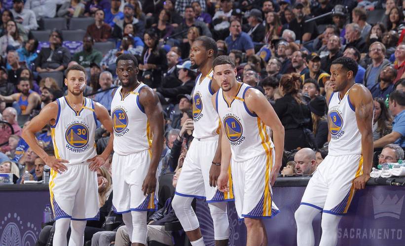 曼晚：曼联正在关注德国16岁中场艾希霍恩，转会费为2000万欧（曼晚：曼联考察德国16岁中场艾希霍恩，标价约2000万欧元）