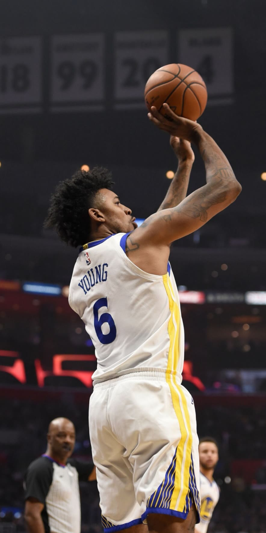 每体：巴萨仍是埃永的首选下家，皇马和曼联也在进行关注（每体：埃永首选仍为巴萨，皇马、曼联同步关注）