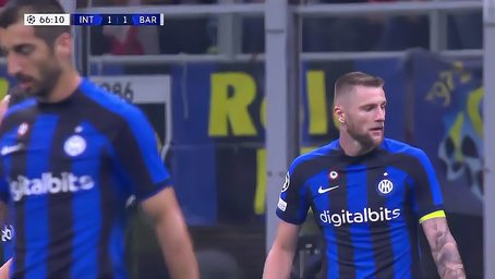 国米赛中年轻球员崛起，老将挣扎，球队面临转型与平衡挑战。（国米新人崛起、老将乏力，球队步入转型与平衡大考）