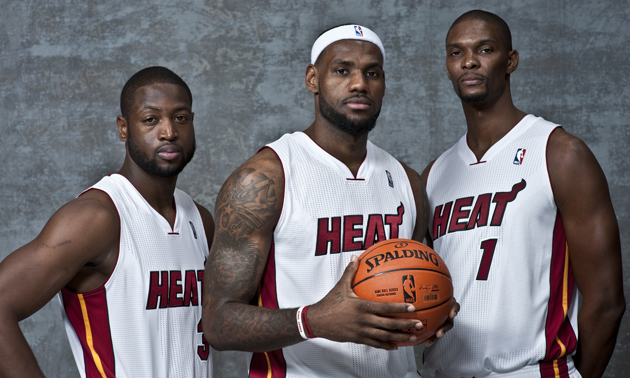 记者：拜仁将于明年一月开始与凯恩谈续约（消息称，拜仁将于明年1月启动与凯恩的续约谈判）