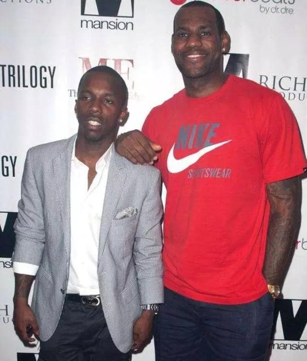 俄媒：俄罗斯足协否认筹办替代世界杯赛事，表示该消息不属实（俄媒：俄足协辟谣筹办替代世界杯，称相关消息不实）