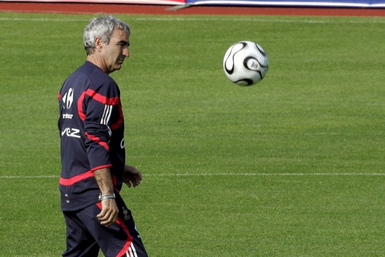 川普狂喜，乡下人乐队将在世界杯抽签仪式结束后表演《YMCA》（世界杯抽签结束后，乡下人乐队将表演《YMCA》，川普兴奋不已）